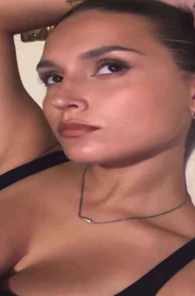 Mia, 23 Jahre