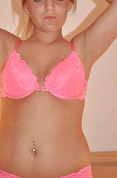 Lina, 24 Jahre